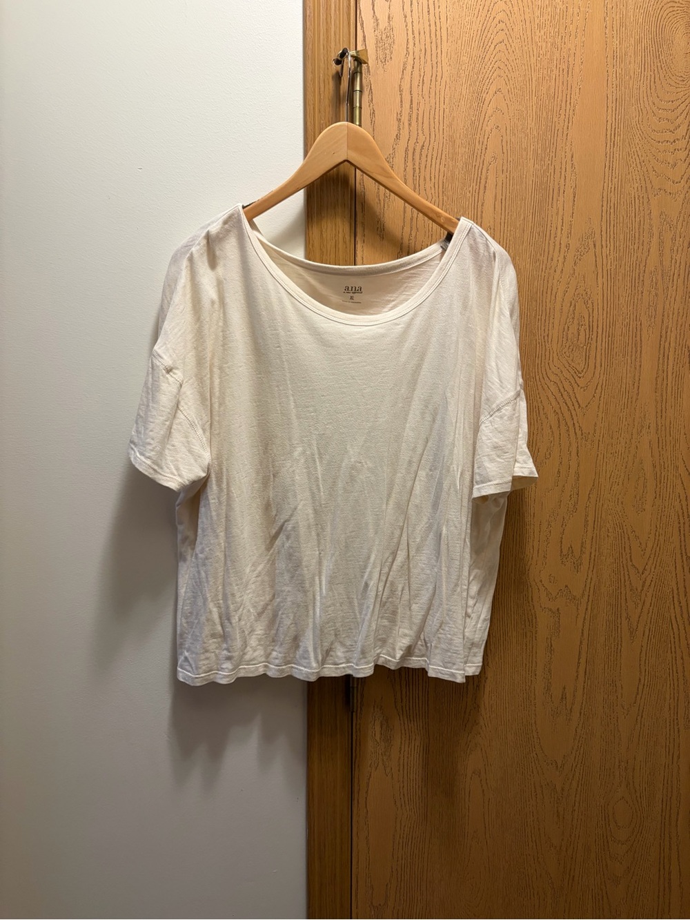a.n.a White Relaxed Short Sleeve Tee